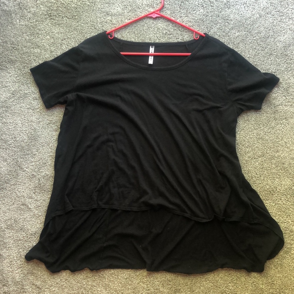 Fabletics short-sleeve top